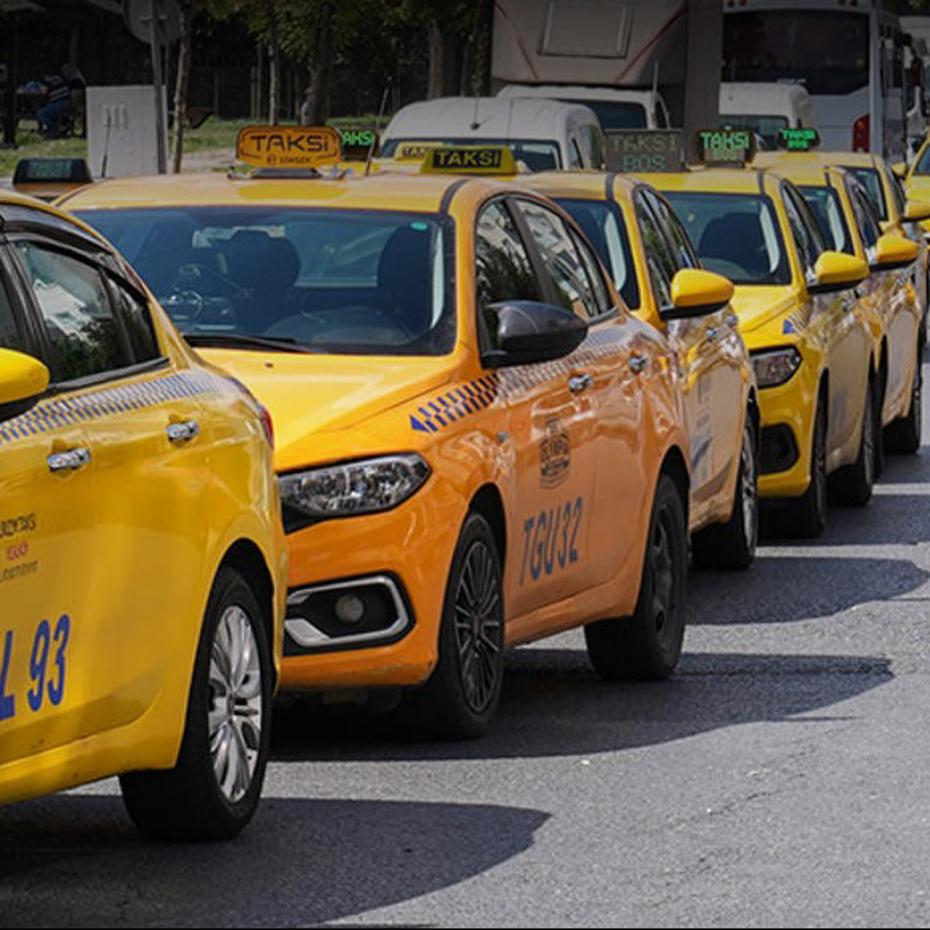 Taksicilerin 15 günü kaldı, vergiler düşmedi, plaka fiyatları çakıldı. Plakalarını satan satana.