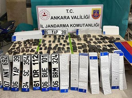 Ankara’da sahte plaka operasyonu! 900 plaka ele geçirildi, 2 kişi gözaltında