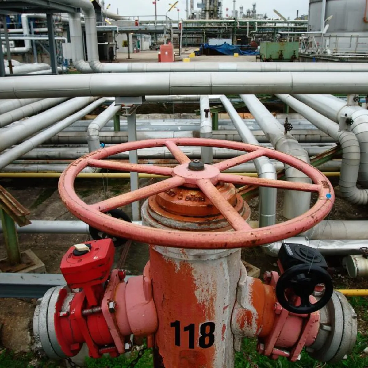 Avrupa’da gaz fiyatları ikiye katladı: Dev tesis üretimi durdurdu, piyasa alarmda