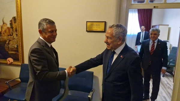 Özgür Özel’den Bülent Arınç’a ziyaret