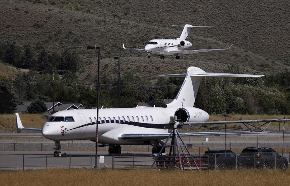 Zenginler savaştan servet dökerek kaçıyor